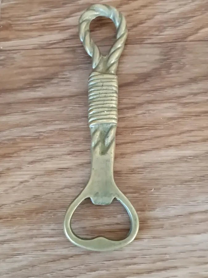 Вінтажна відкривачка для пляшок з морського каната. Італія. 2