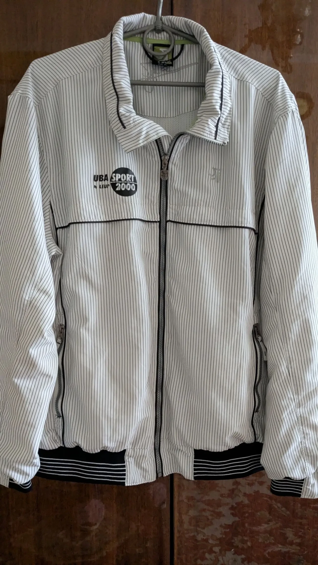 Мужская лёгкая ветровка. Sjeng Sports 2