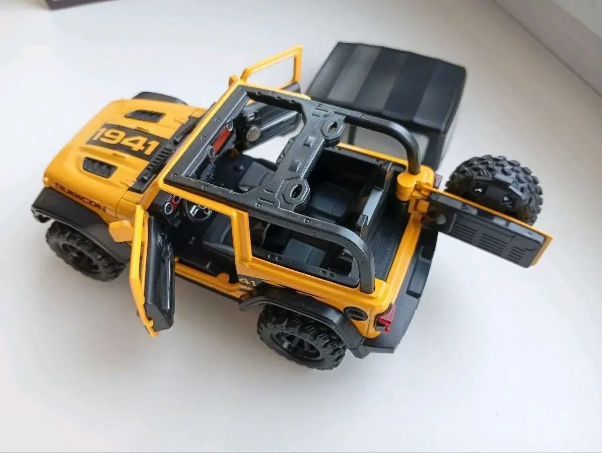Масштабная модель автомобиля 1:32 Jeep Rubicon 7