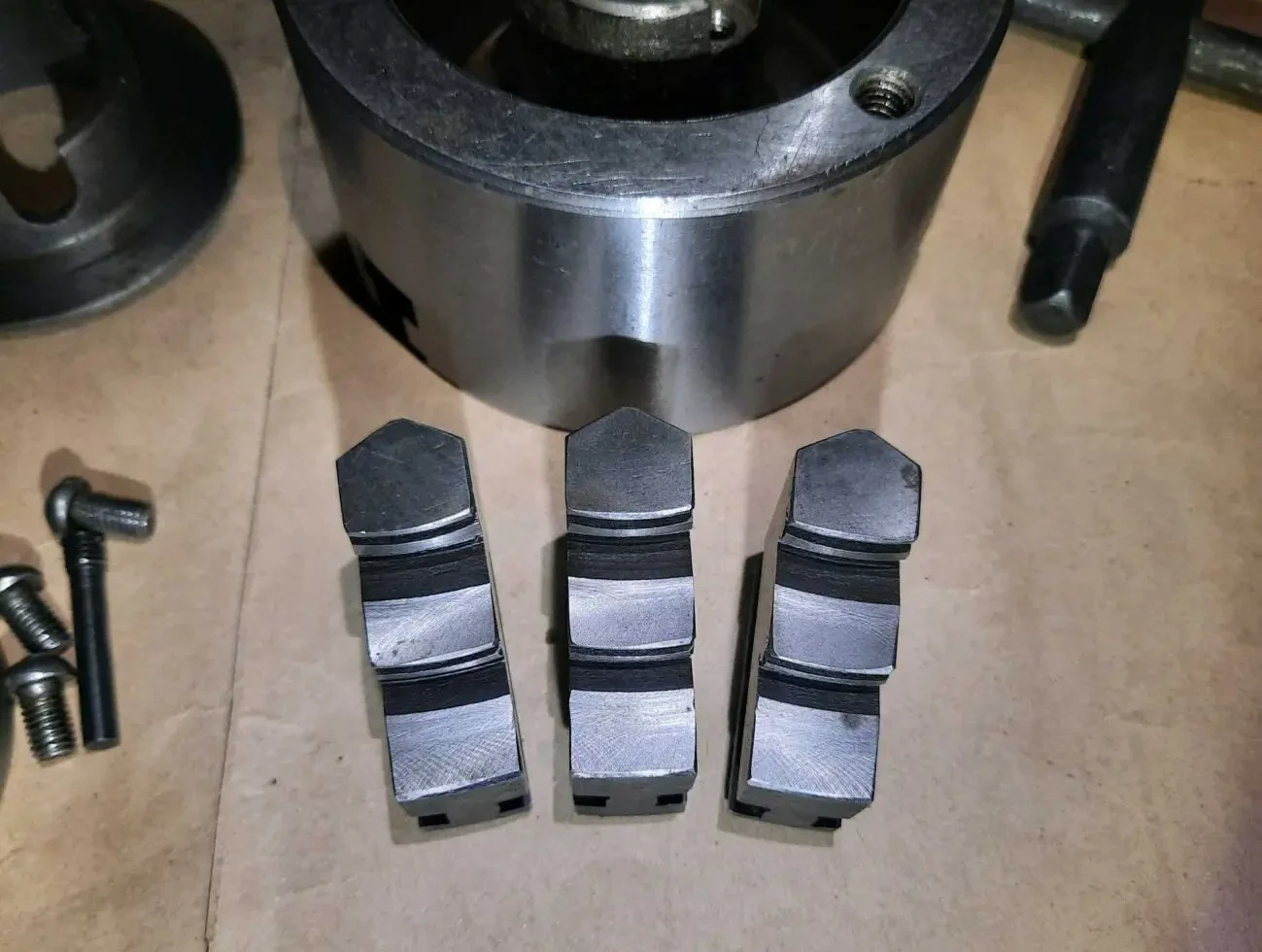 Патрон токарний високоточний 100 мм 4