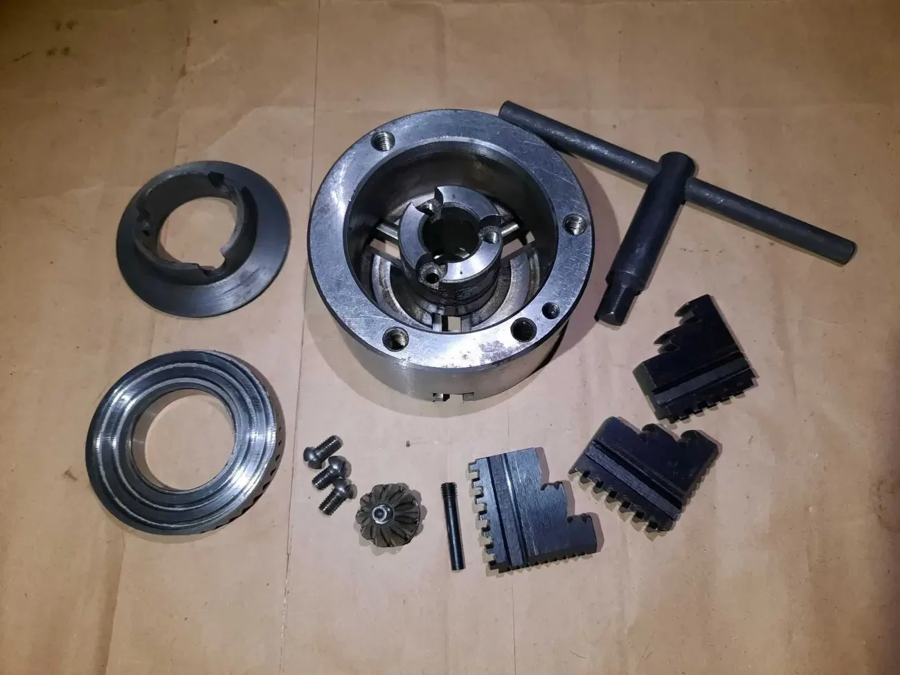 Патрон токарний високоточний 100 мм 7