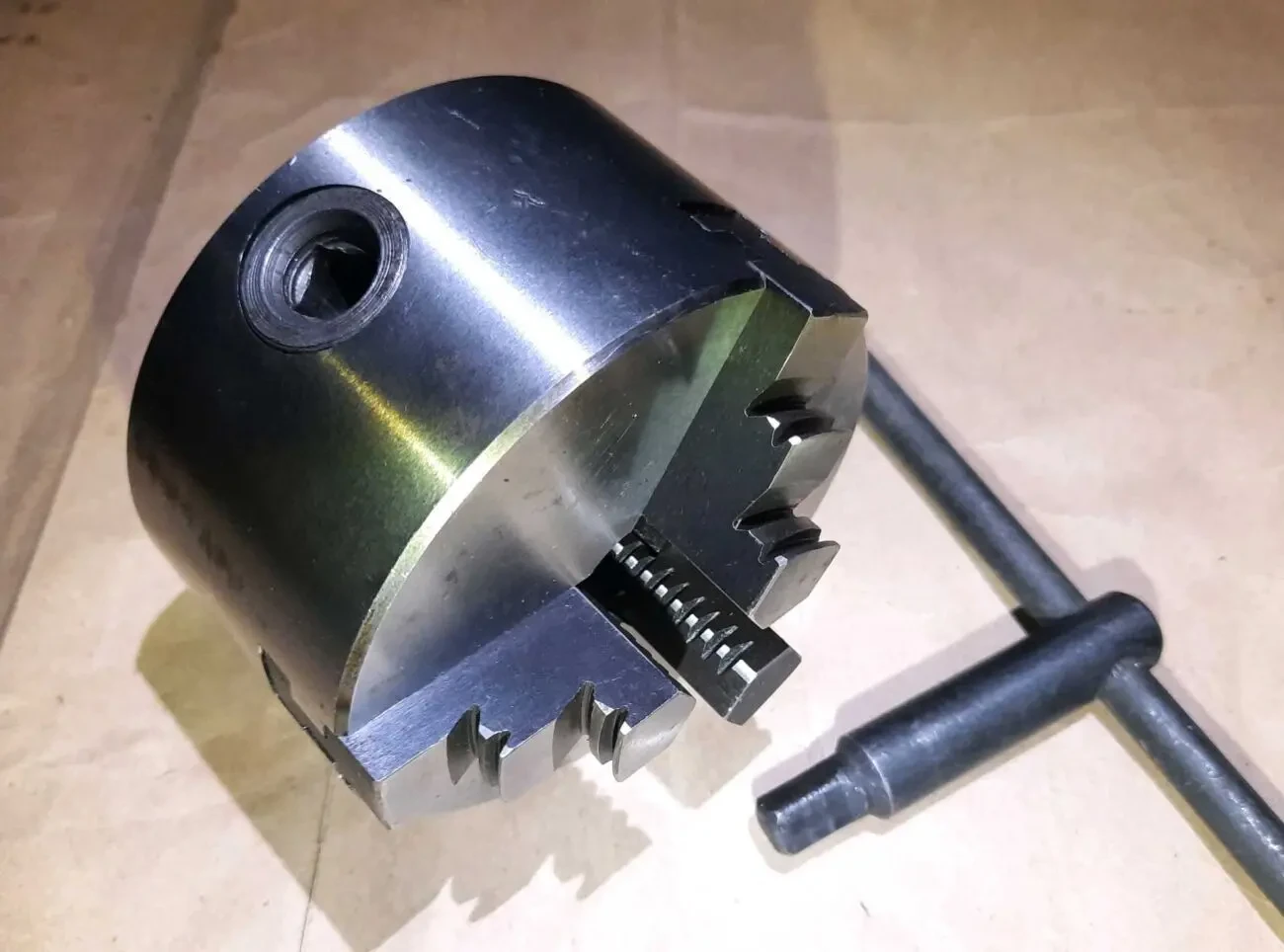 Патрон токарний високоточний 100 мм 8