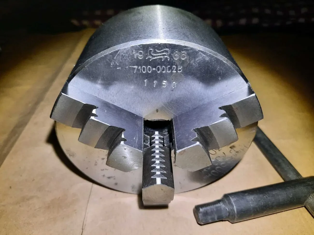 Патрон токарний високоточний 100 мм