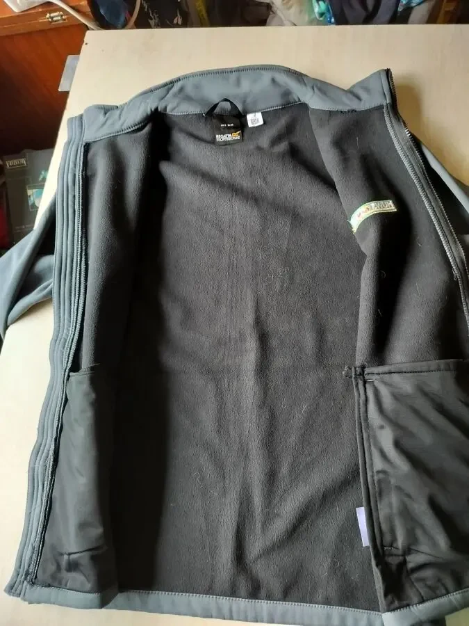 Чоловіча Куртка .світшелл сірого кольору розмір М обо 50 євро 7