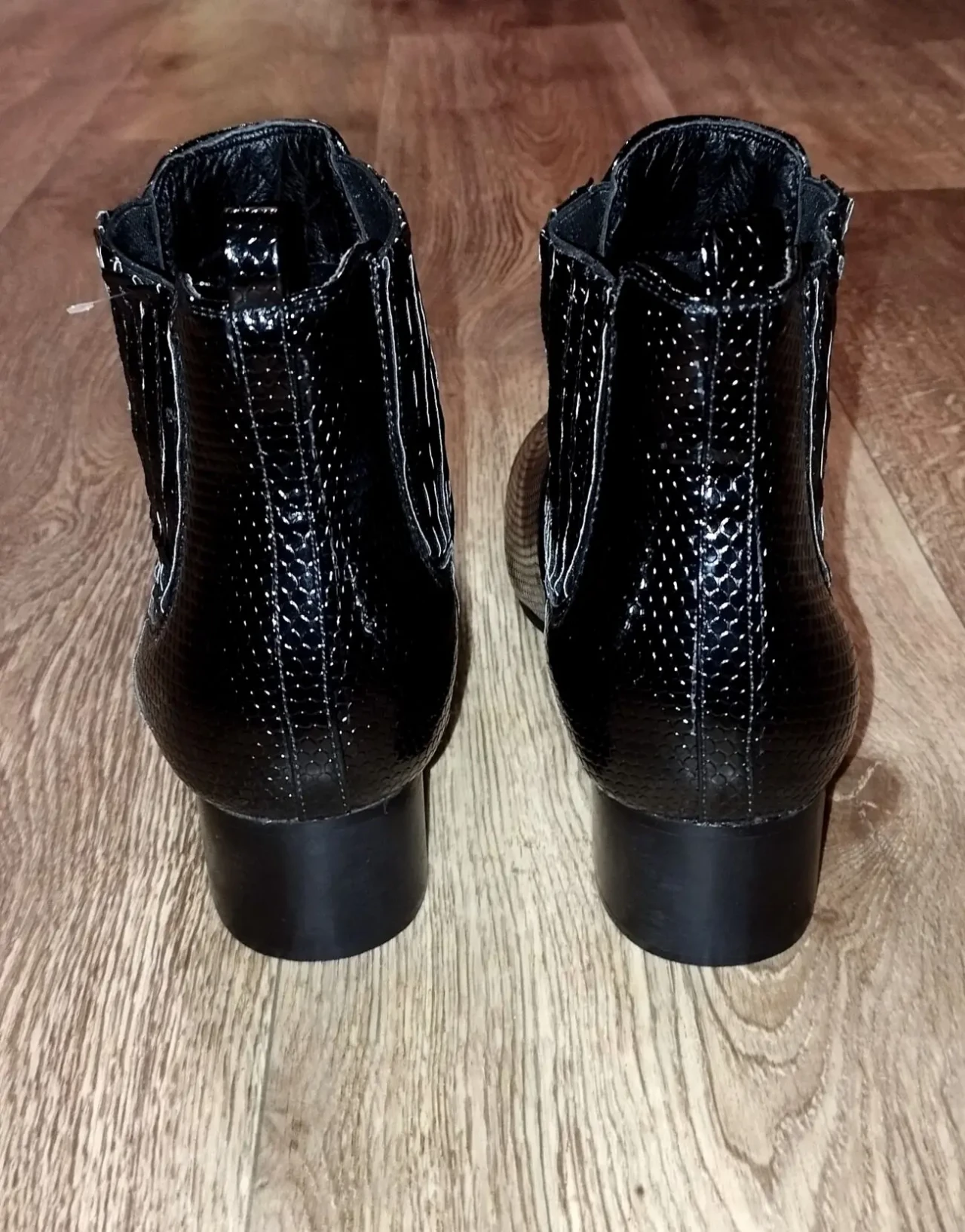 Нові ботильйони від французького бренду etam 2