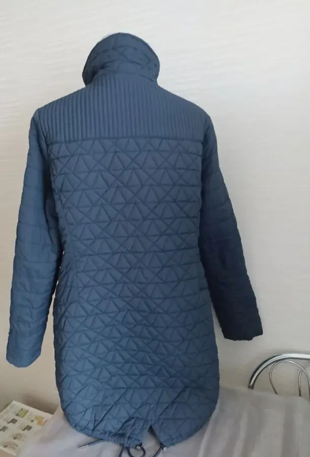 TU  Полупальто женское демисезонное т синее на 52 5