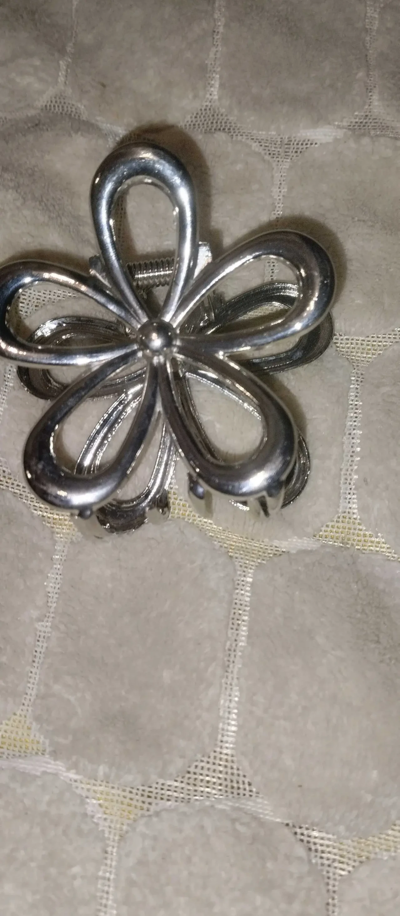 продам крабик для волосся