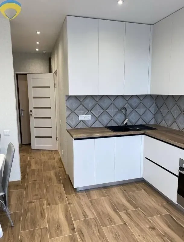 Продам 1 ком.квартиру на Львовской.ЖК Море 2