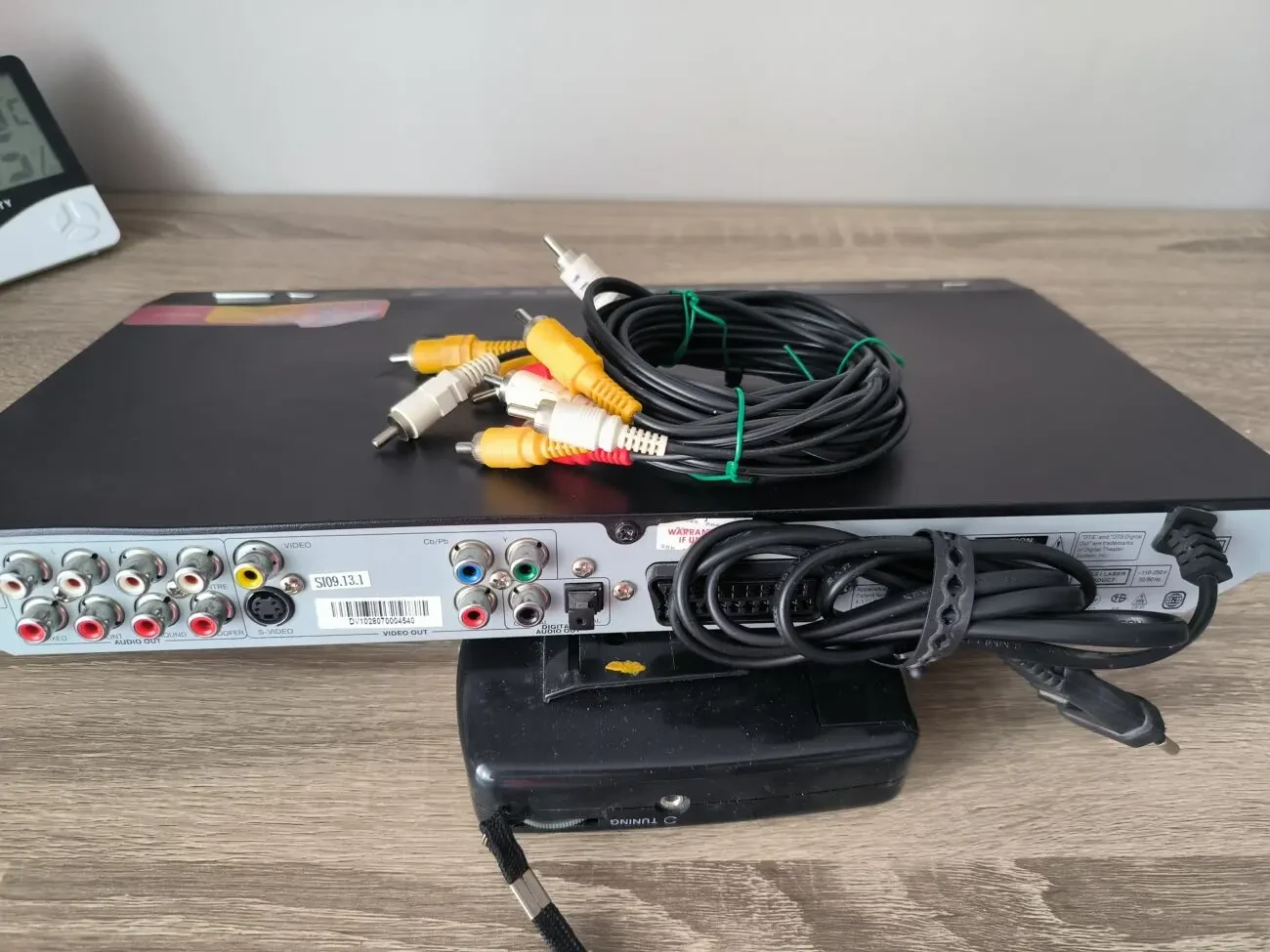 DVD караоке-плеєр BBK DV-612SI , аудіовихід 5.1CH 8