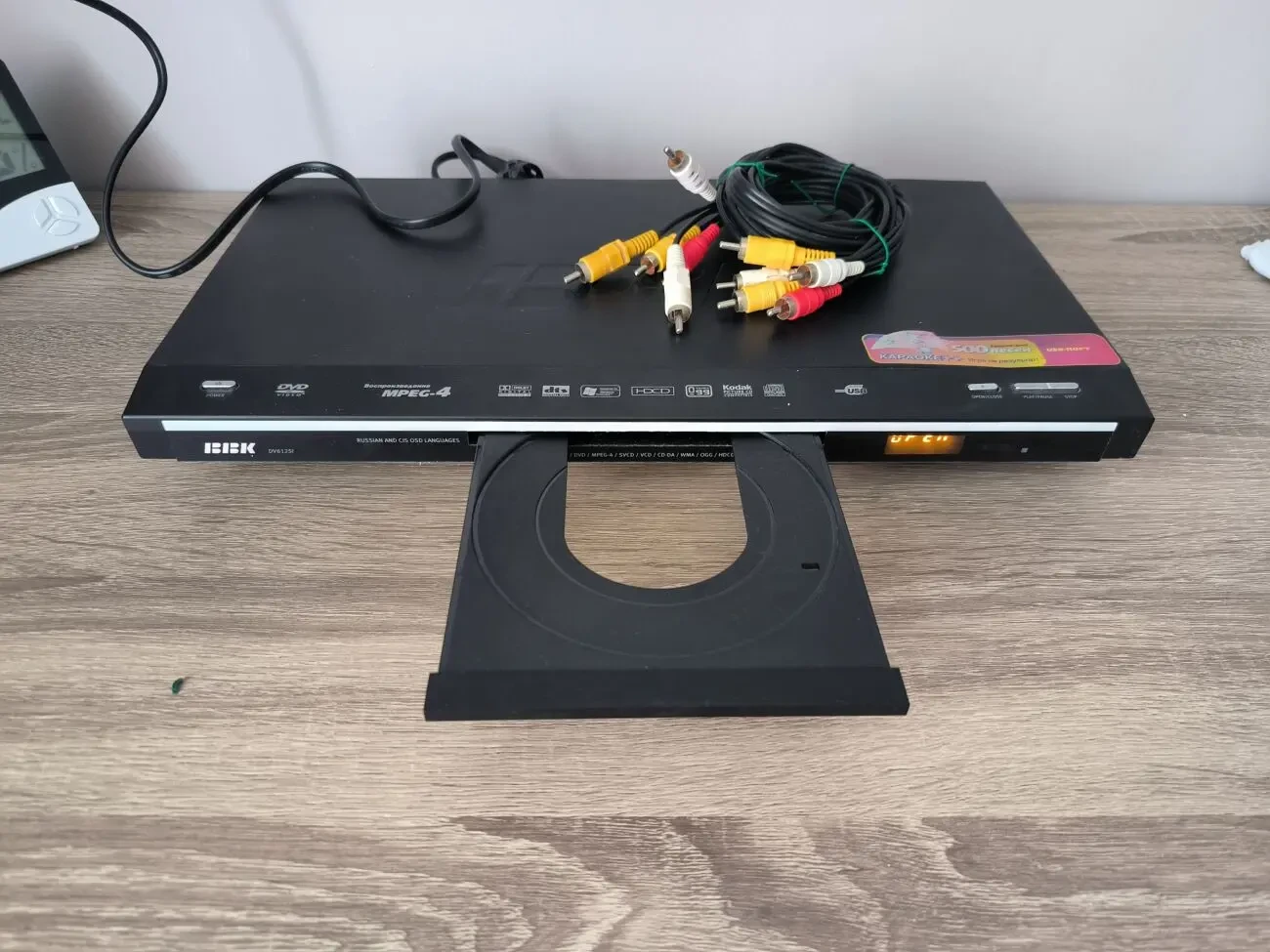 DVD караоке-плеєр BBK DV-612SI , аудіовихід 5.1CH 3