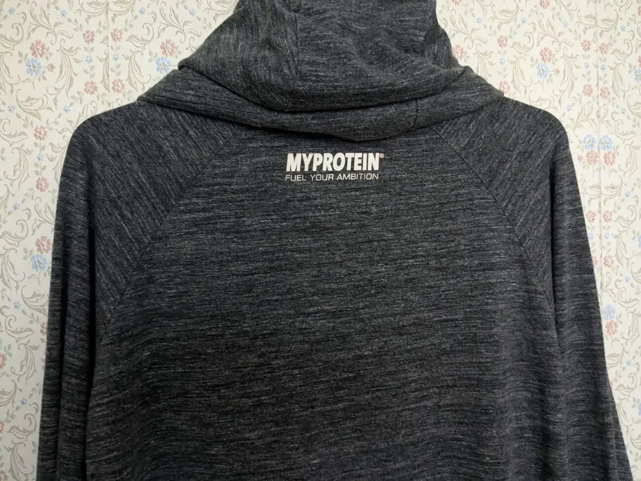 Спортивная лёгкая мужская кофта с капюшоном, серая. 6