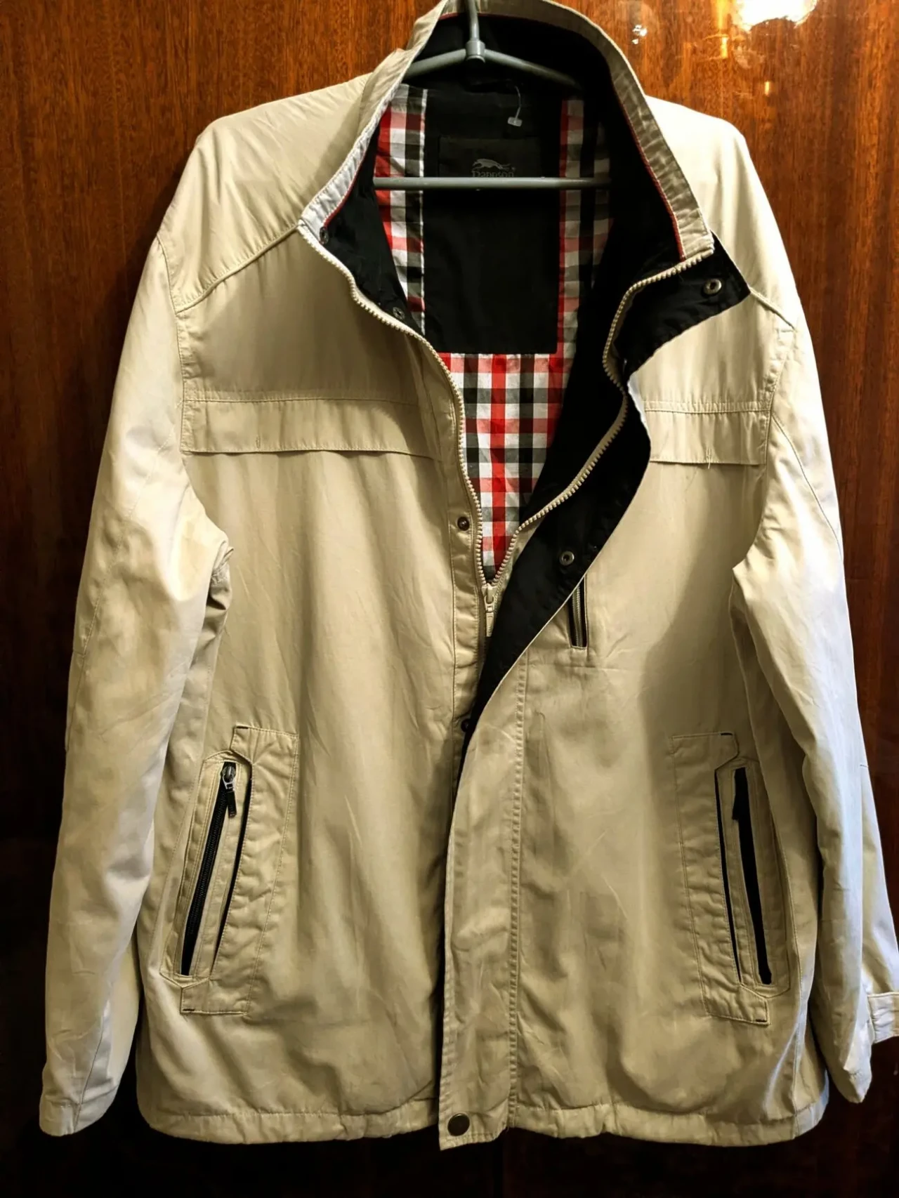 Мужская лёгкая весенняя куртка ветровка, много карманов, бежевая. 2