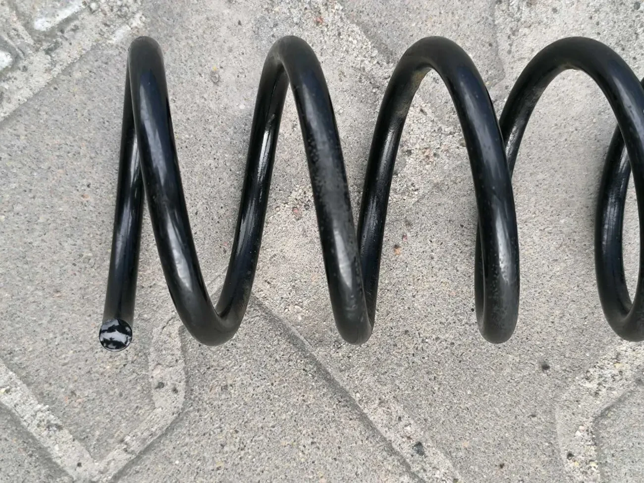 пружина Мазда 3 бк хетчбек