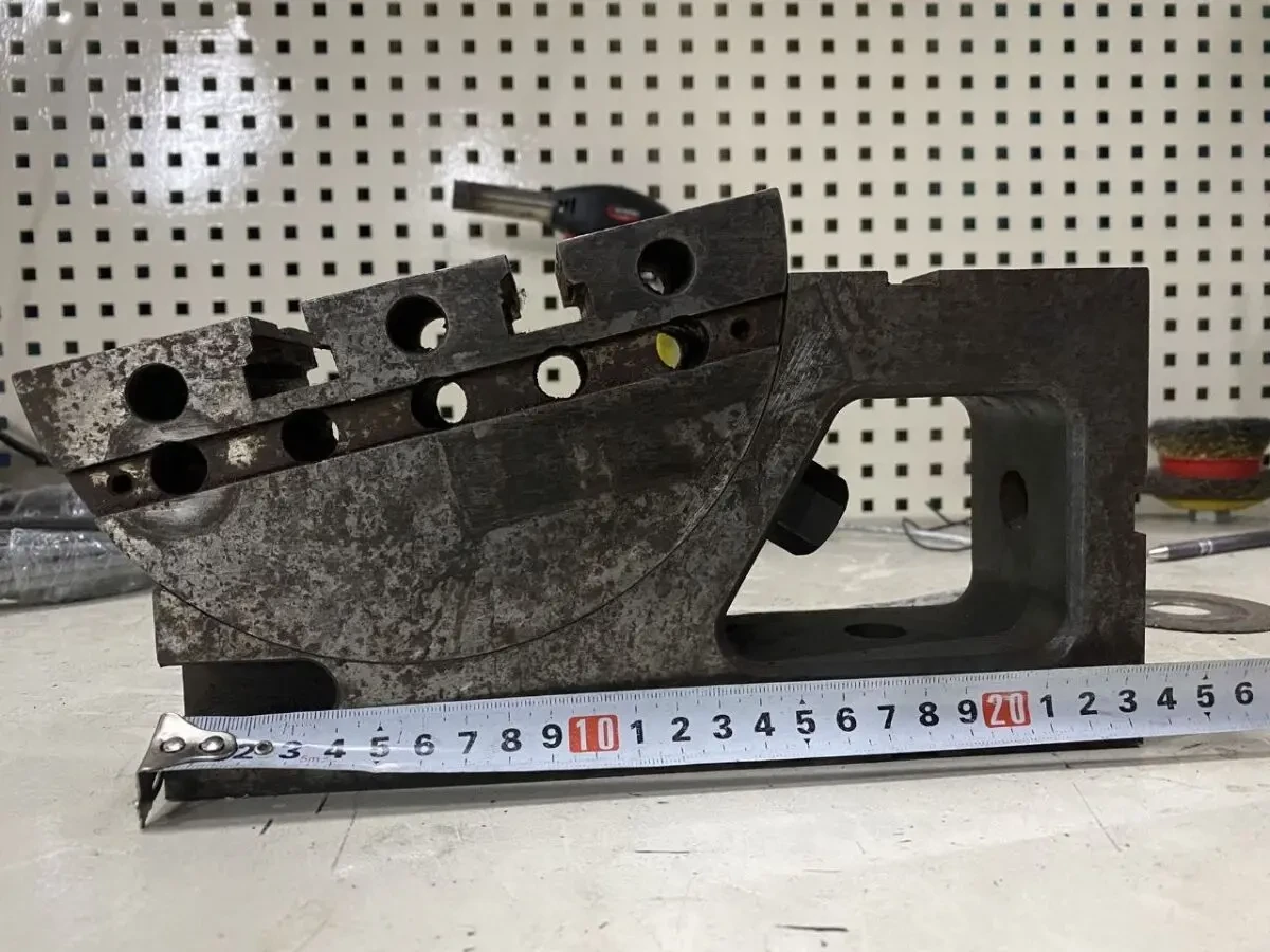 Усп 12 кронштейн поворотний  б/у 5