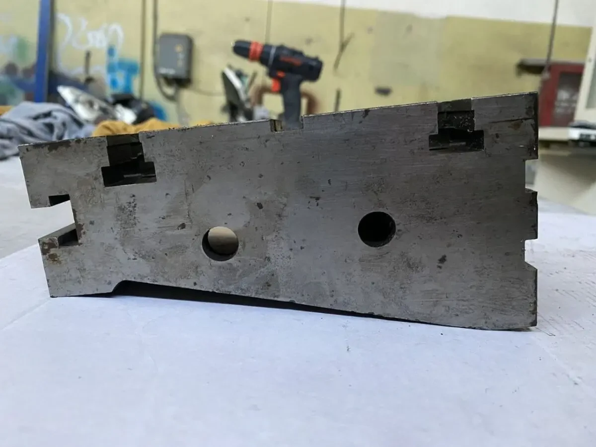 Усп 12 кутики розмір 190х120х90 мм 4