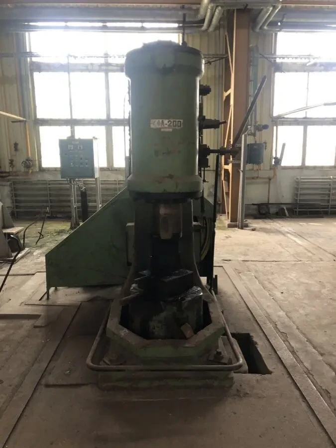 Продаж ковочних молотів (б/в) 4