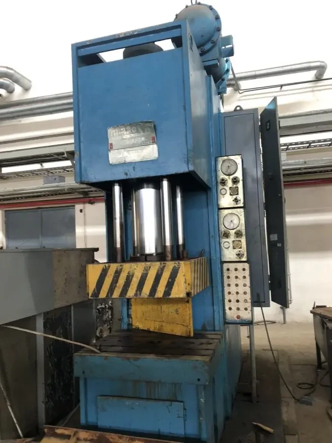 Продаж гідравлічних та механічних пресів (б/в) 6