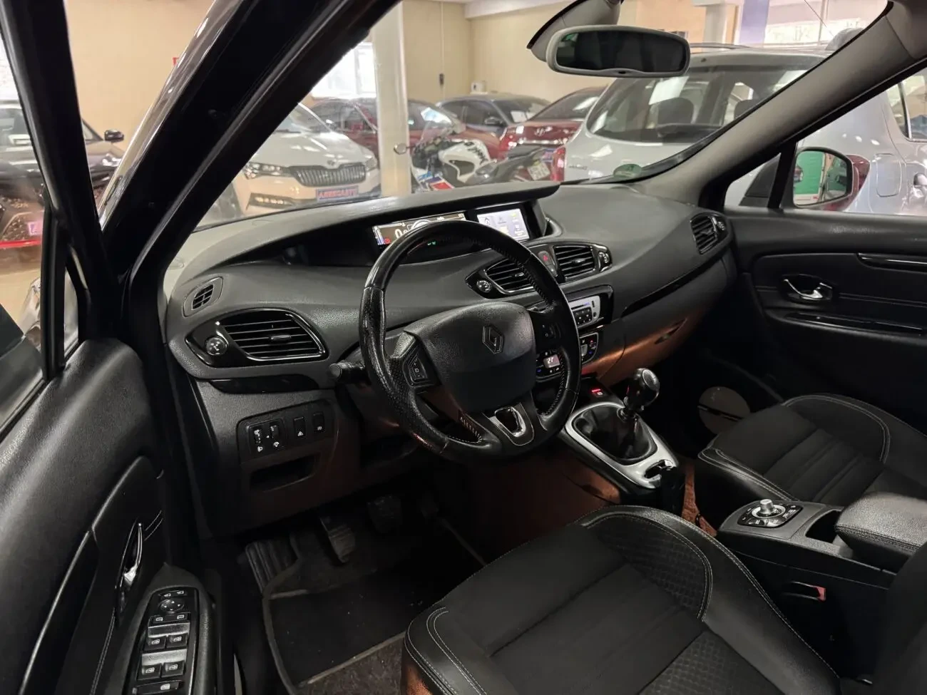 Renault Scenic 1.6dCi 16V 6МКПП 2014 р.в. (130 к.с.) 8