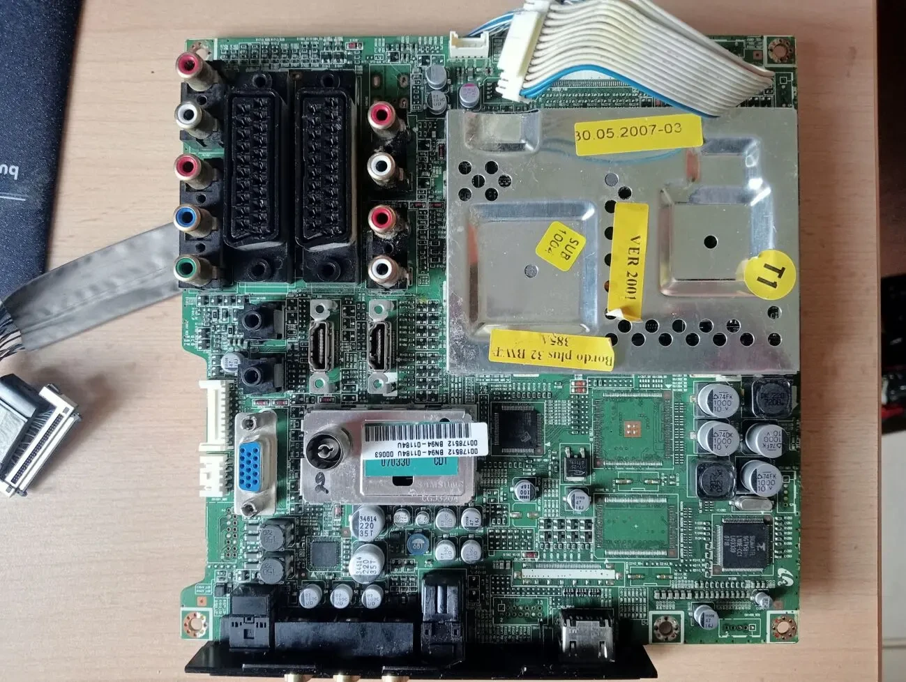 Материнська плата до телевізору Samsung