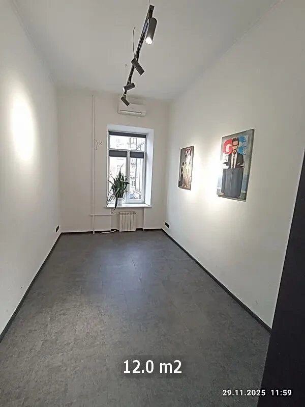 Офис 100 м2 с бесперебойным энергоснабжением, 4 кабинета, Центр