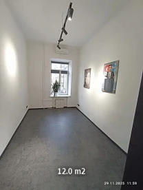 Офис 100 м2 с бесперебойным энергоснабжением, 4 кабинета, Центр