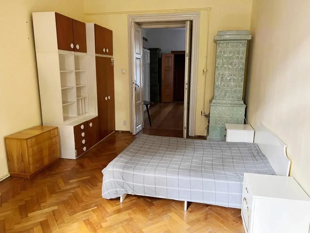Продаж 2-кімн. квартири по вул.Пекарській, історичний центр 2