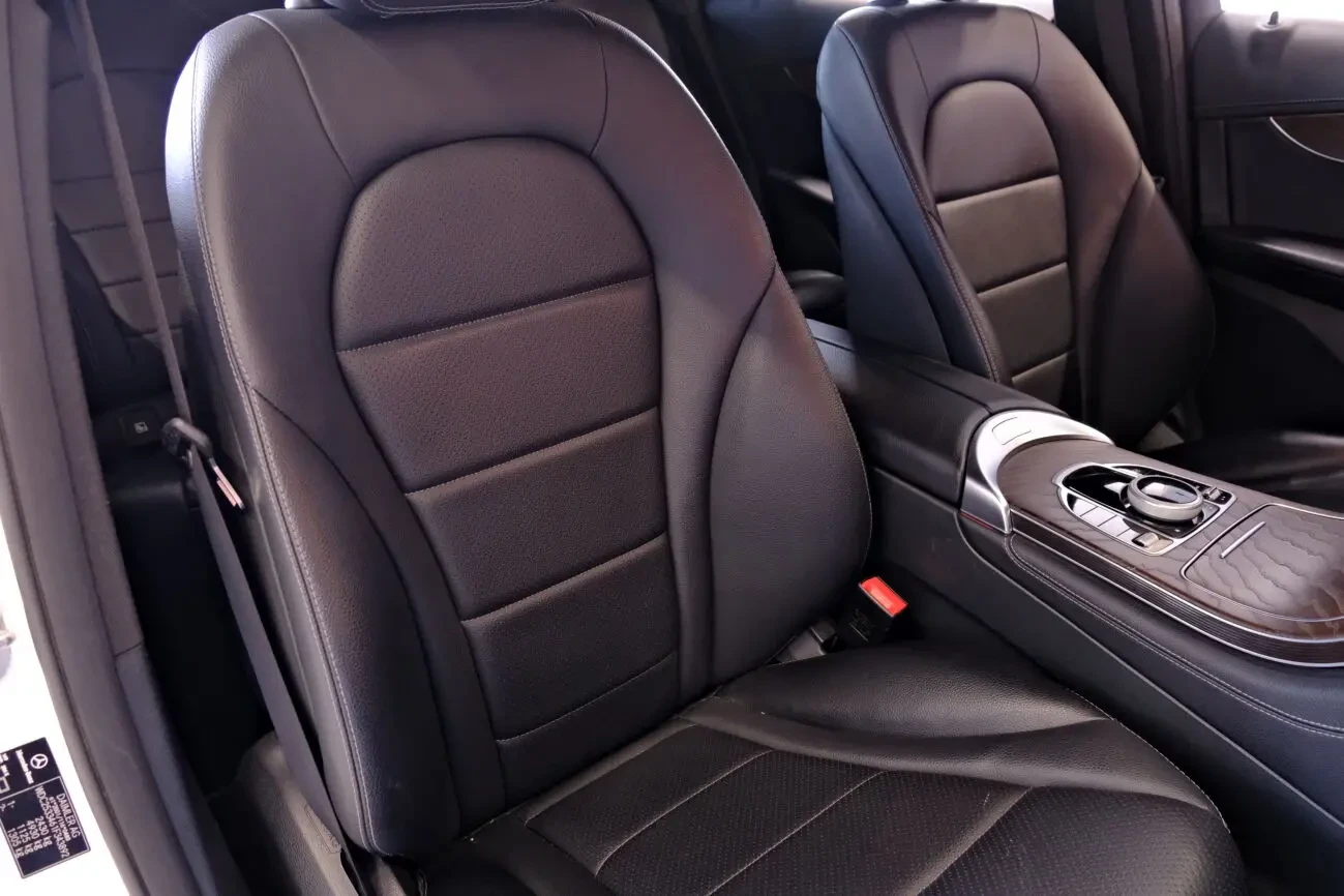 Mercedes-Benz GLC250 9