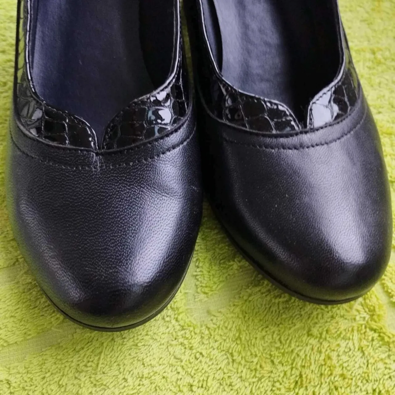 Туфлі чорні шкіряні р.39 3