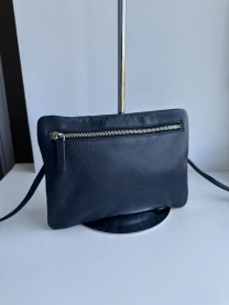 Фірмова сумка кросбоді з натуральної шкіри