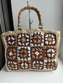 Фірмова  сумка тоут ручної роботи  з бамбуковими ручками