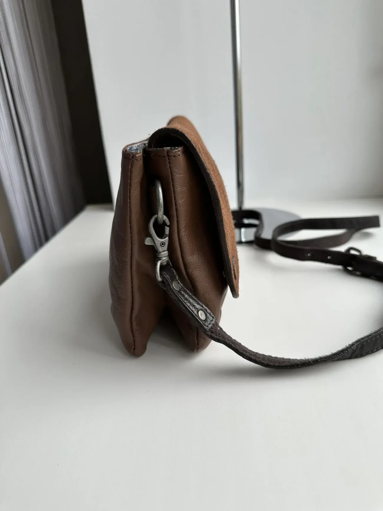 Шкіряна фірмова сумка кросбоді англійського бренду White Stuff 2