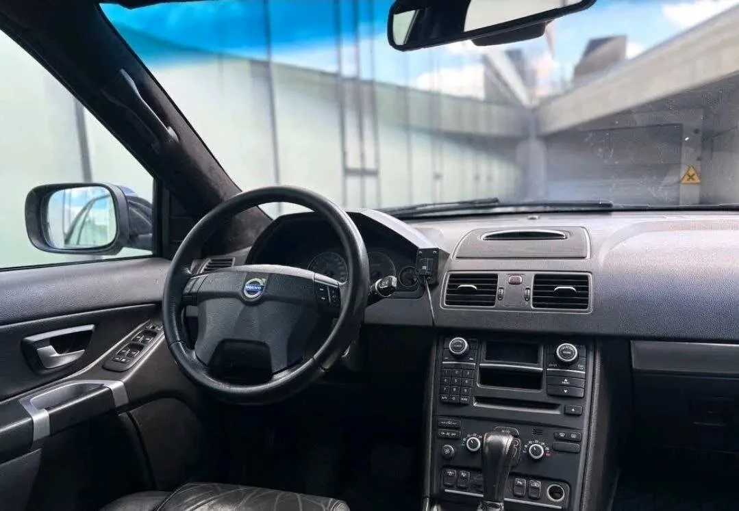 продам volvo XC90 8