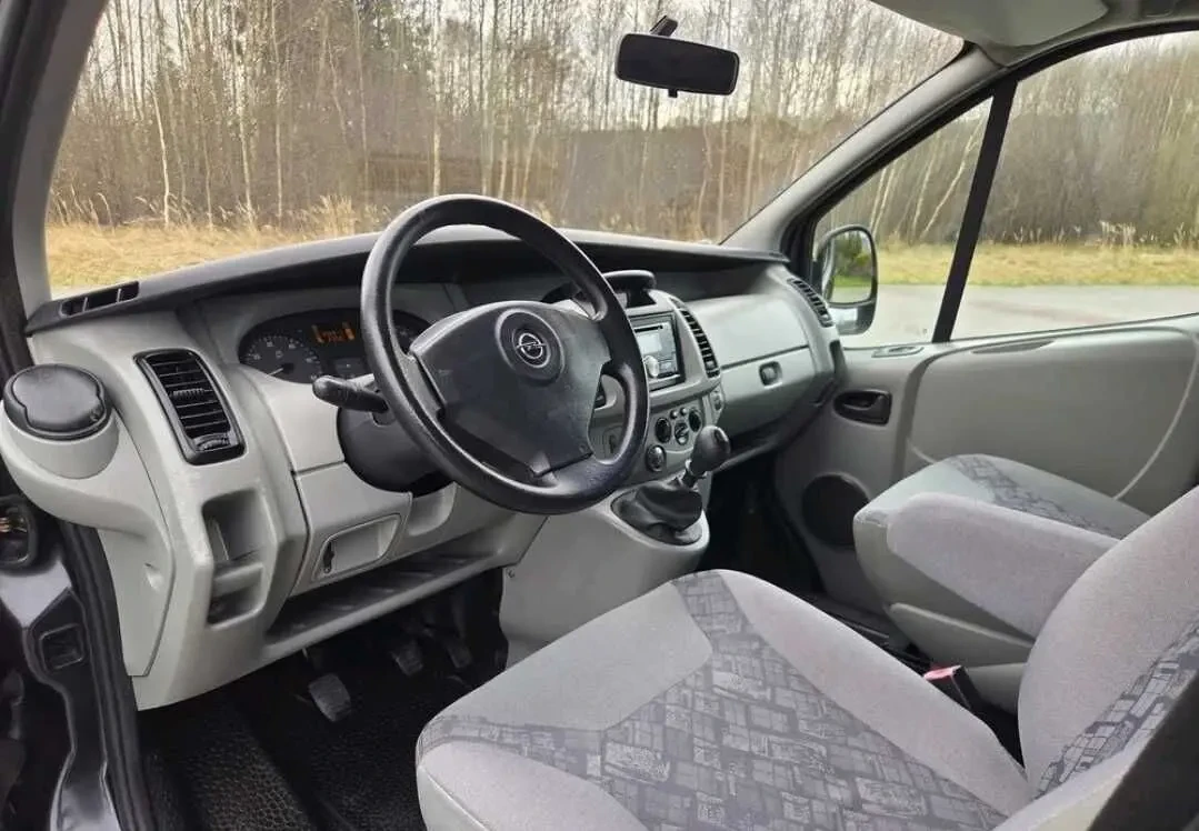 Продам Opel Vivaro 9