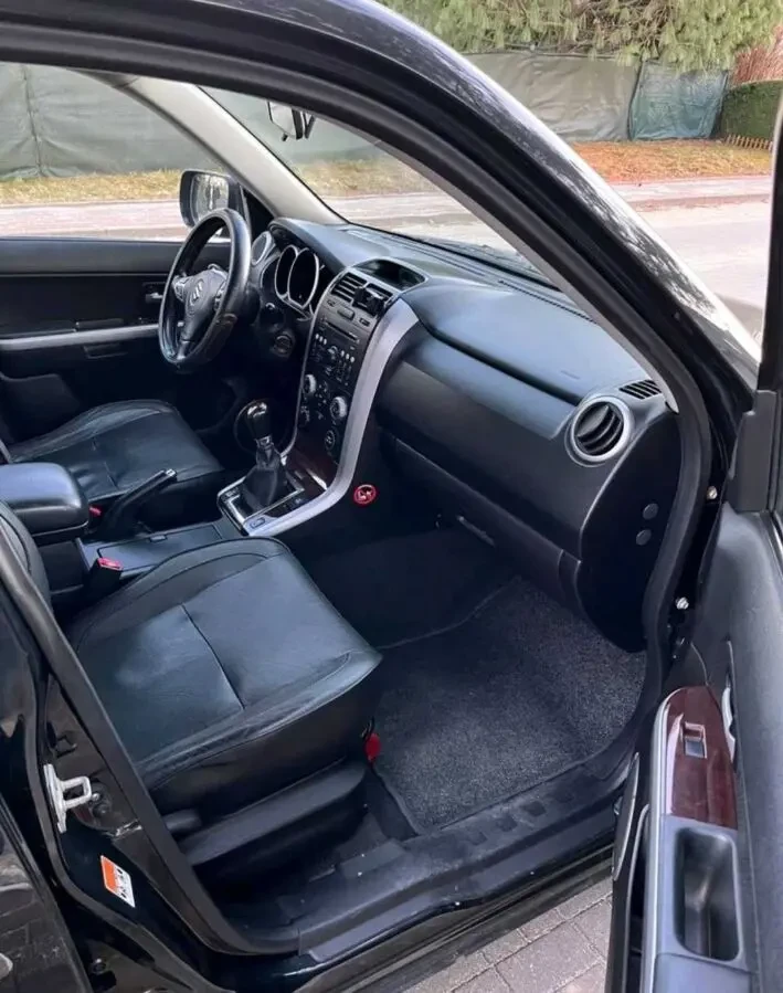 Продам Suzuki Grand Vitara 6