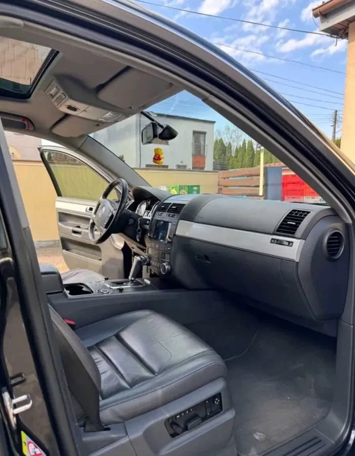 Продам Volkswagen Touareg 9