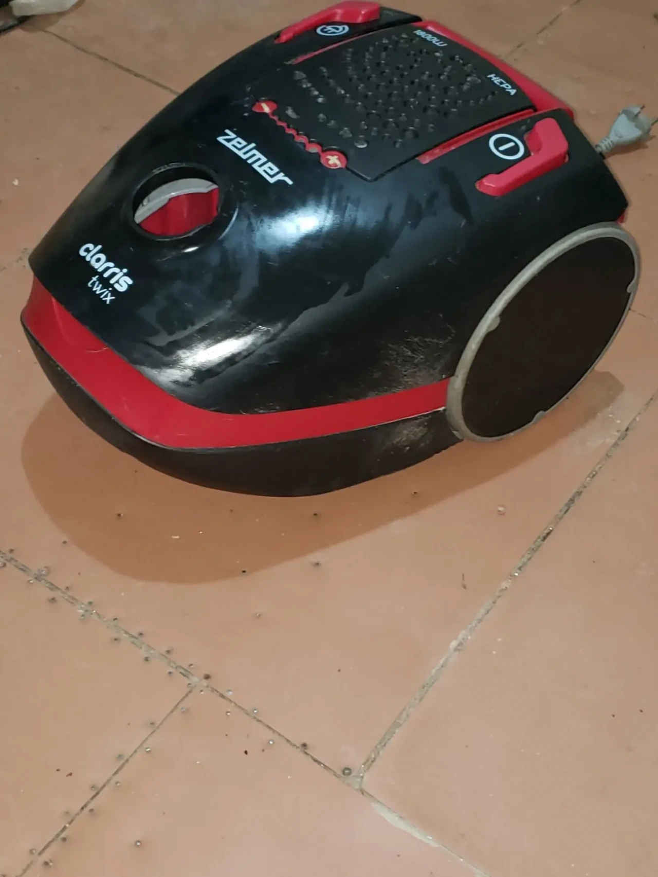 Пылесос Zelmer 1800 Ватт.