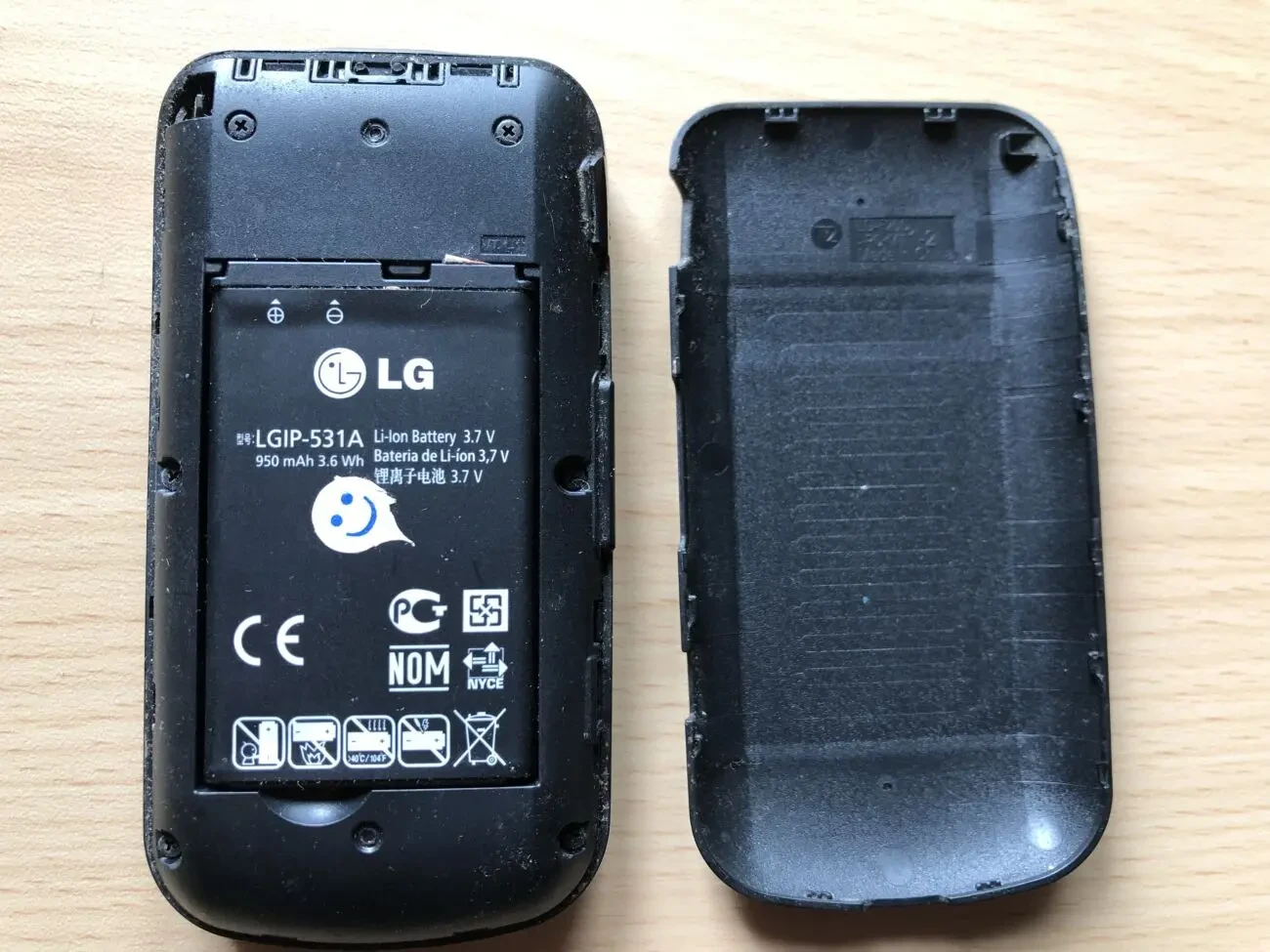 LG UN160 Envoy II Flip Phone Розкладний телефон-розкладачка 7