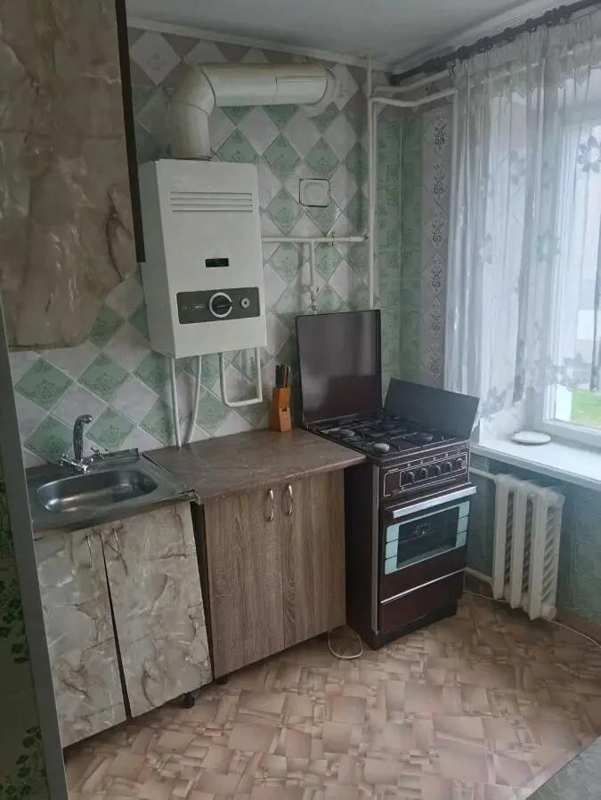 здається 2 кімнатна квартира 5
