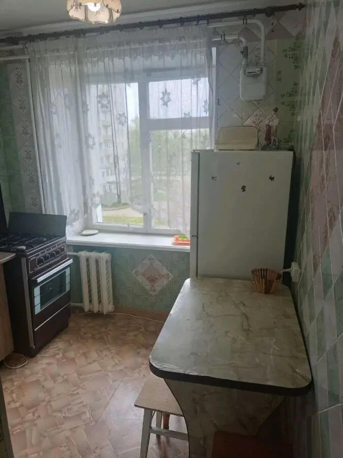 здається 2 кімнатна квартира 6