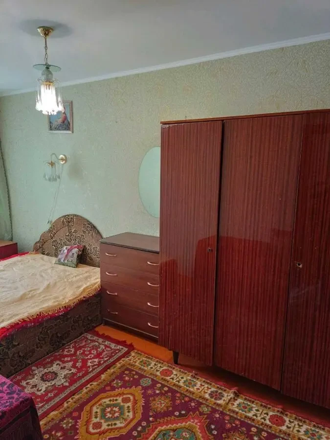 здається 2 кімнатна квартира 3