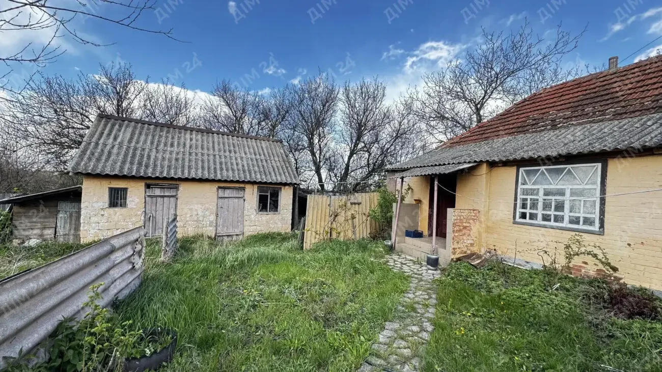 По супер вартості окремий будинок зі зручностями в селі Василівка 2