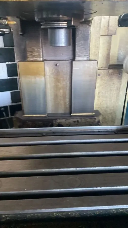 Фрезерний верстат F315-E 3