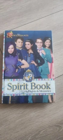 Spirit Book Highlights  Memories Disney Descendants