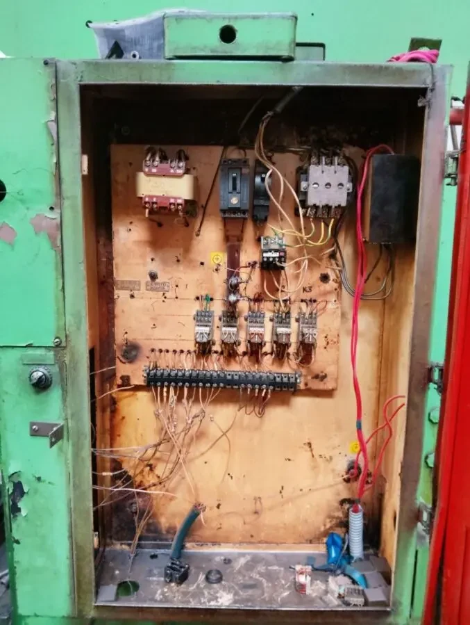 Прес гідравлічний П6328 зусилля 63 тони 8