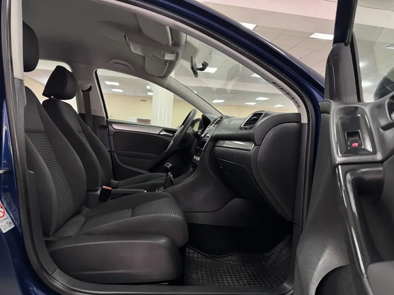 Volkswagen Golf VI 1.4МРі 16V 5МКПП 2010 р.в. (80 к.с.) 7