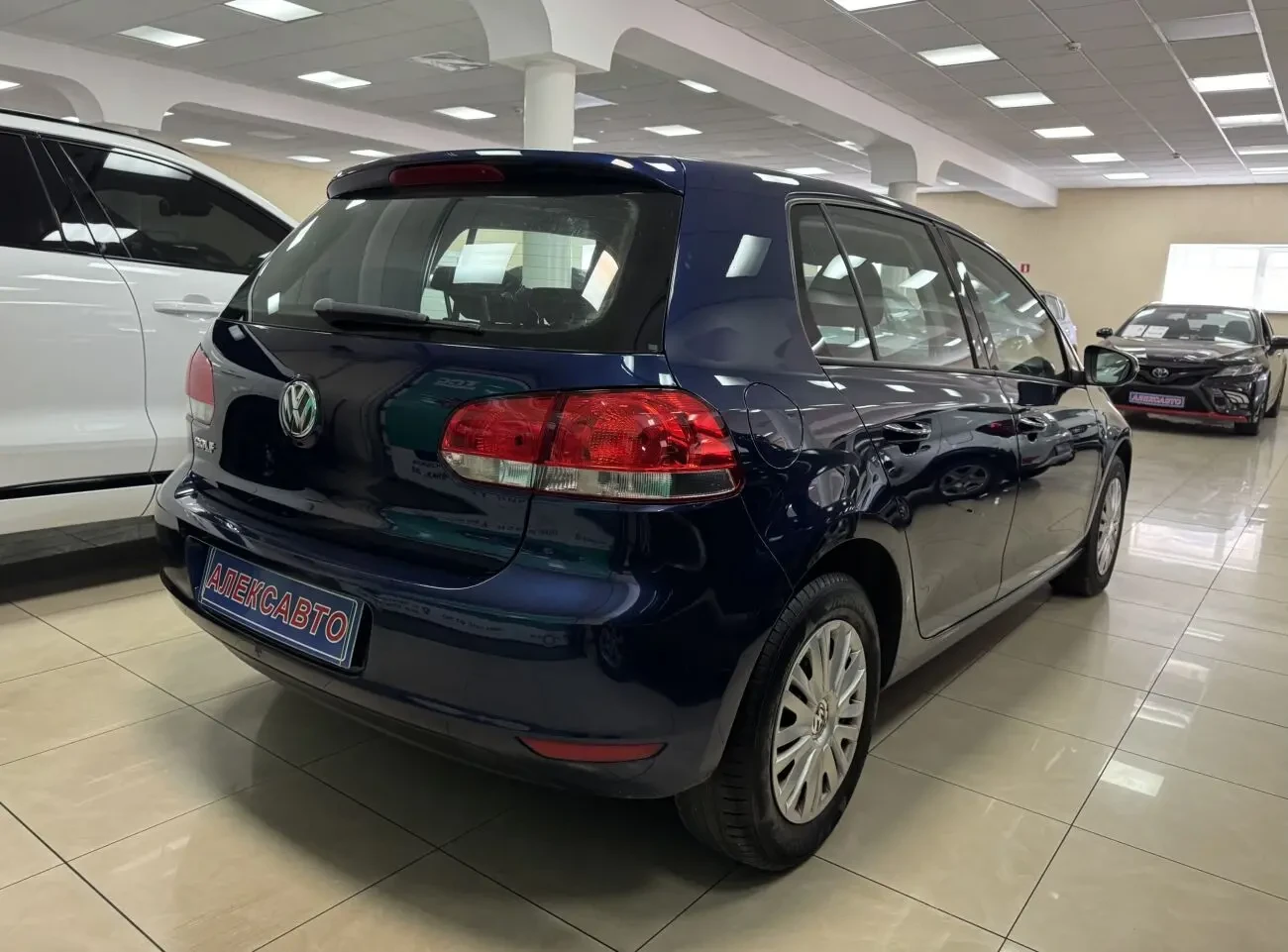 Volkswagen Golf VI 1.4МРі 16V 5МКПП 2010 р.в. (80 к.с.) 4