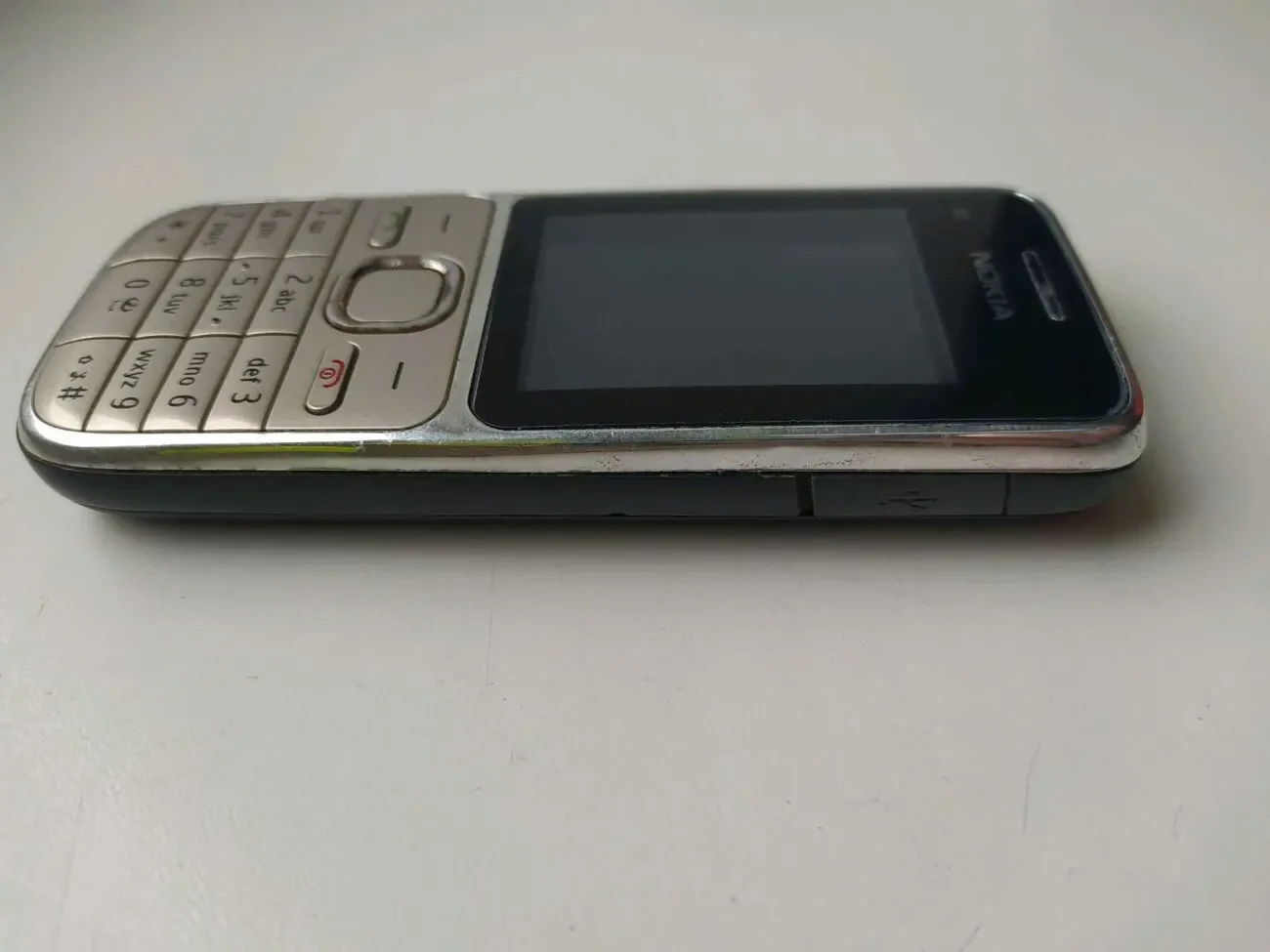 Nokia C2-01 10