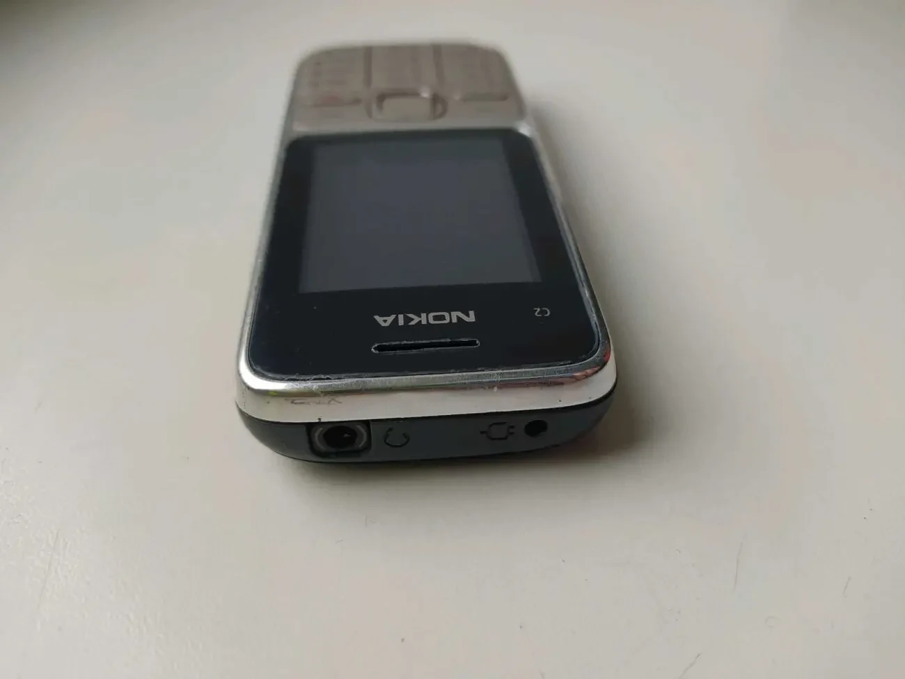 Nokia C2-01 9