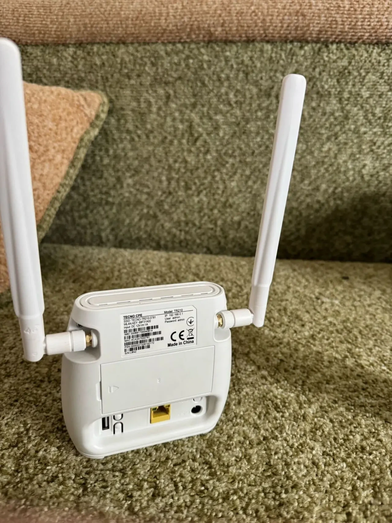 4G LTE Wi-Fi роутер Tecno TR210 3