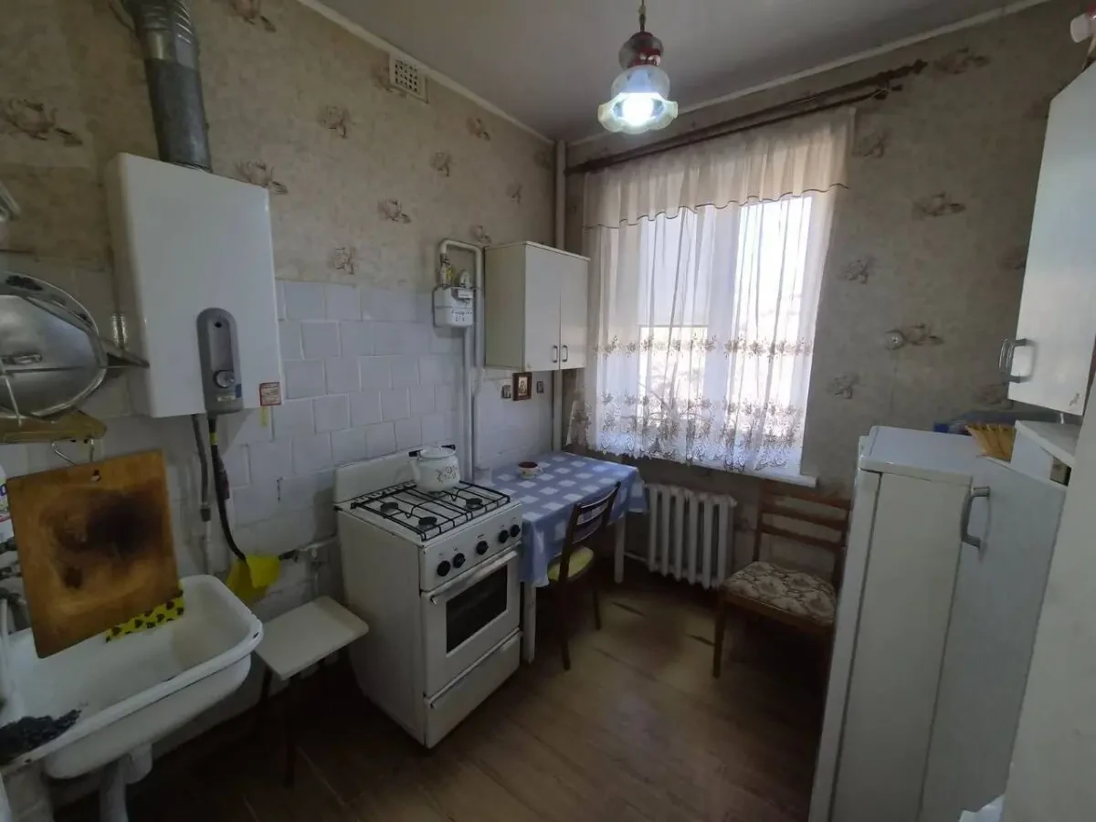Продаж 3-х кімнатної квартири. Сталінка. Піонер. 7